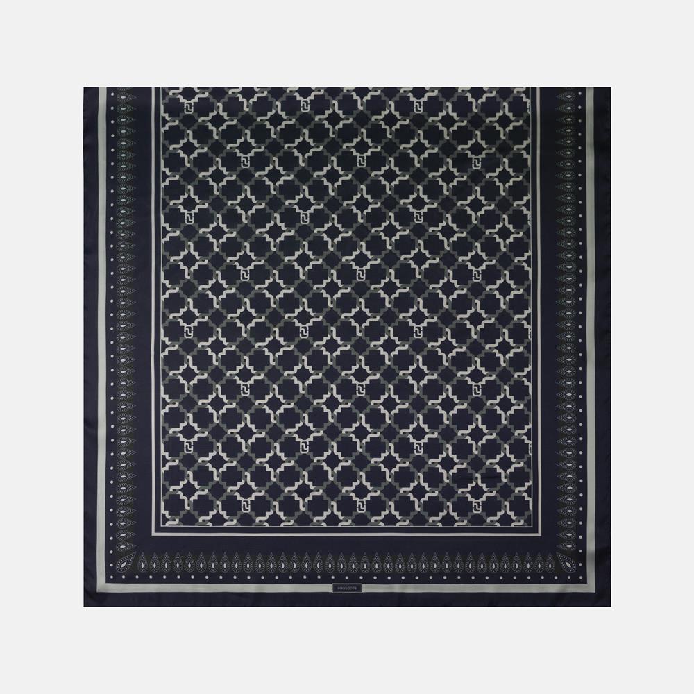 Htarwara Onyxr Rectangular Scarf
