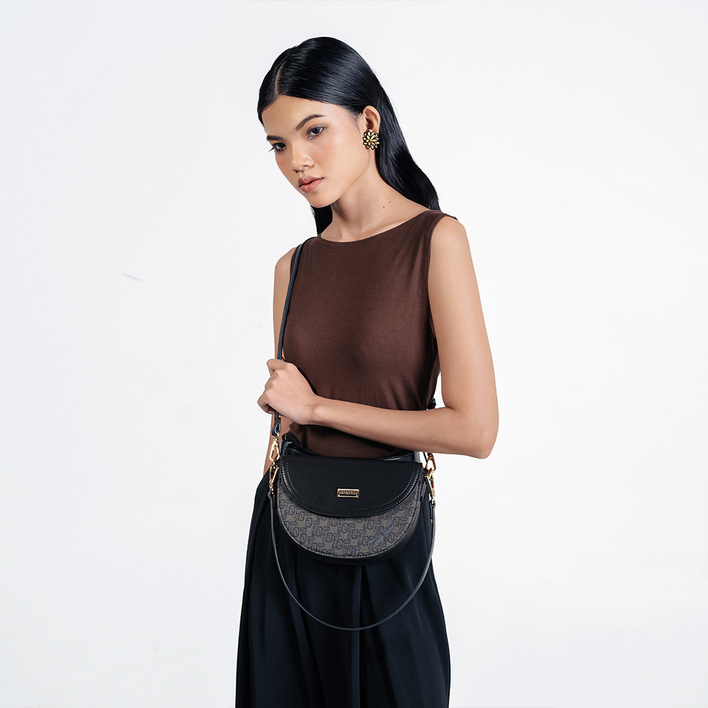 Thinkayta Women Black Crossbody Bag