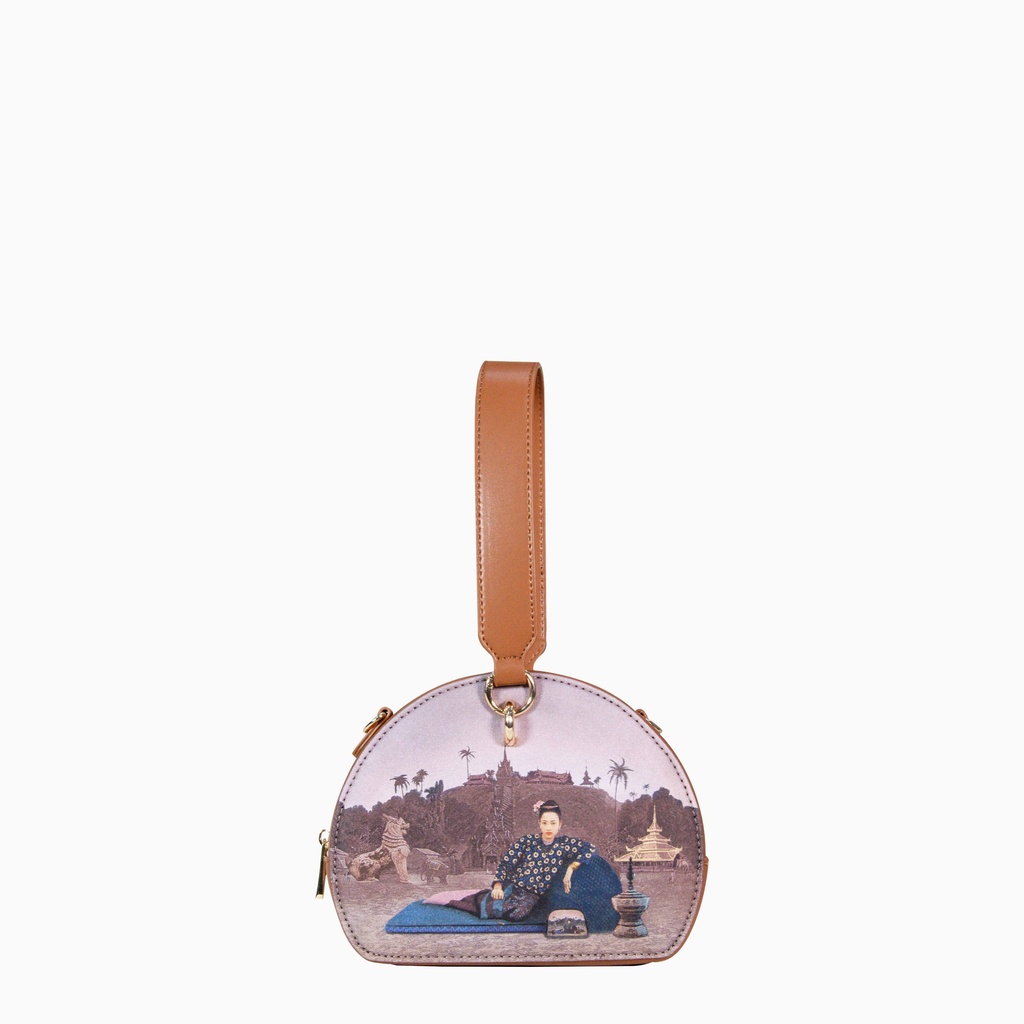 Htate Htar Beige Round Bag